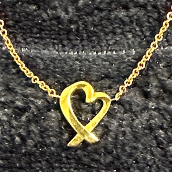 Tiffany & Co. Jewelry - Tiffany & Co Real Yellow Gold 18K Loving Heart Pendant Necklace
